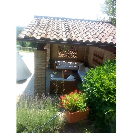Vila Sleeps 6 Pool Wifi